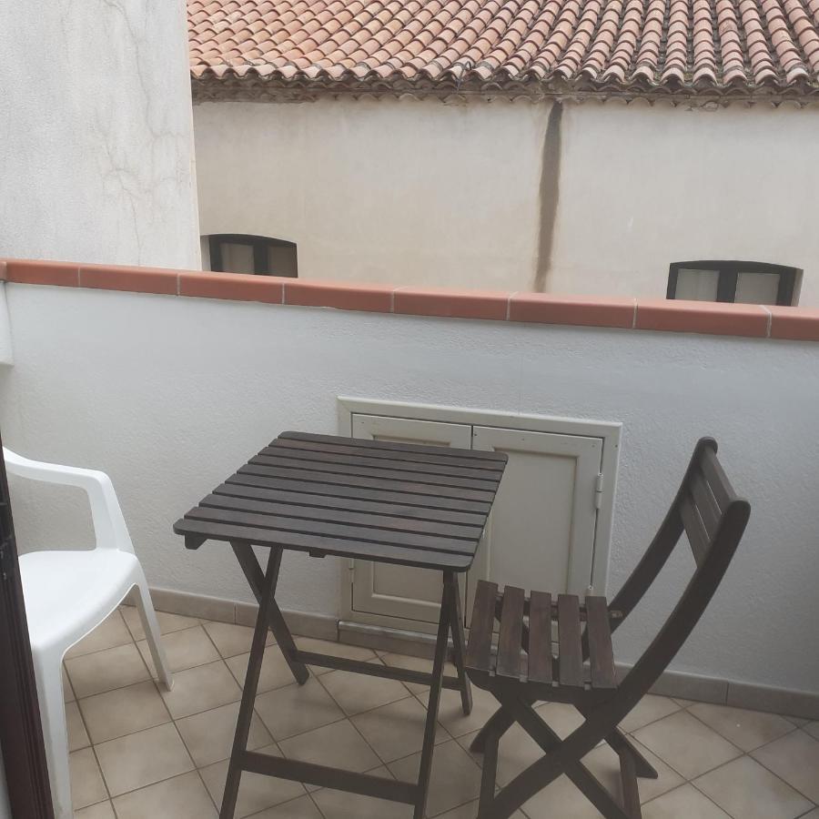 A Casa Dell'Artista Apartment Cefalu Bagian luar foto